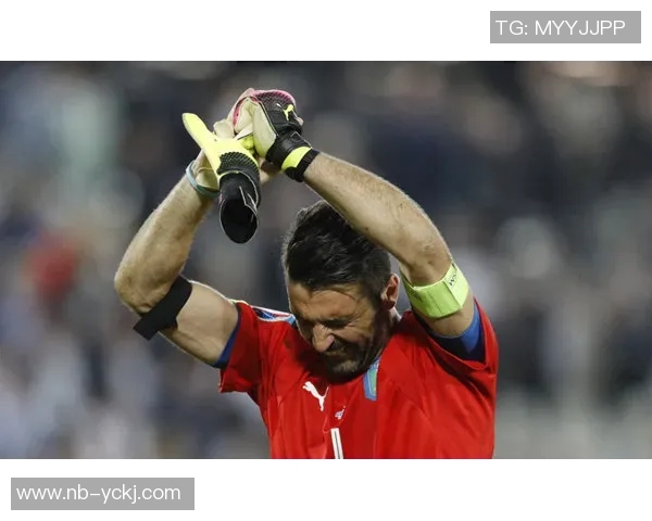 足球传奇告别绿茵场眼含泪水 感动万千球迷送别最后一战